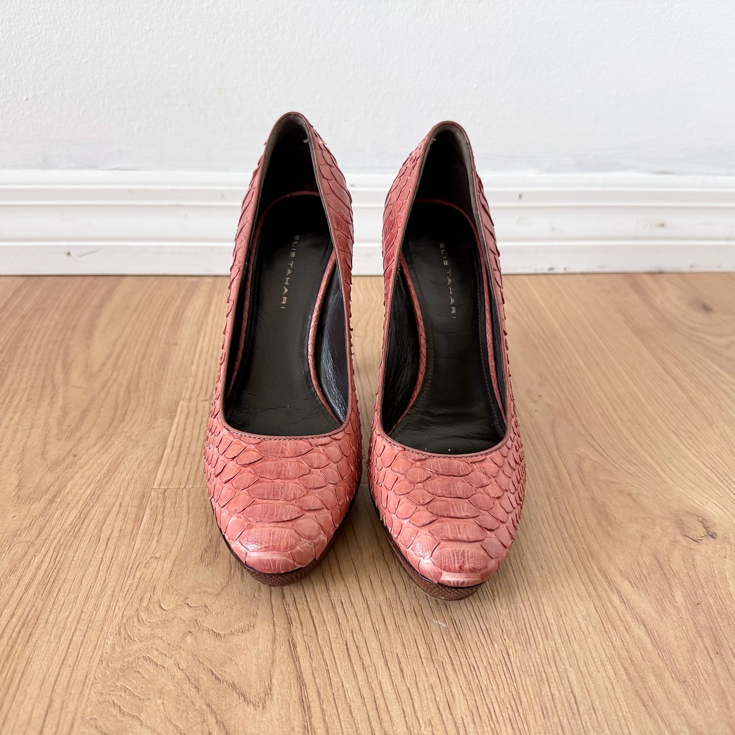 Y2K Elie Tahari Mauve Snakeskin Pumps / SZ 6