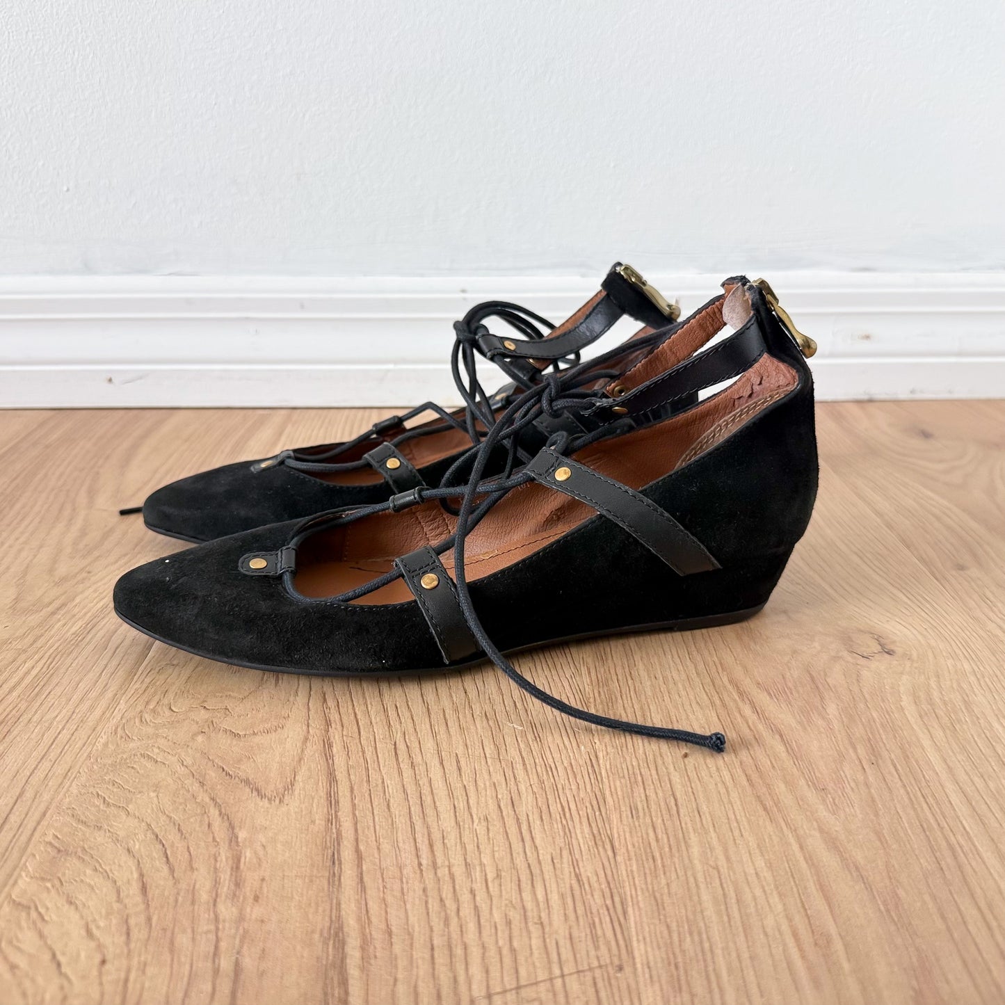 2010's Kurt Geiger Black Suede Lace Up Wedges / SZ 8.5