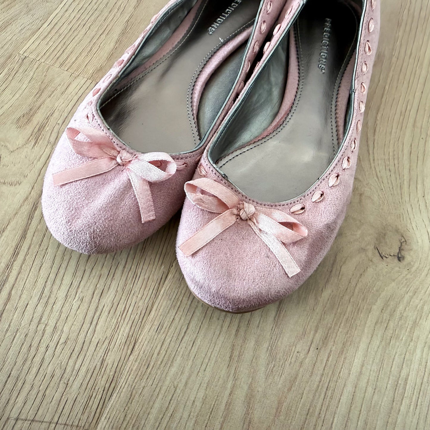 Y2K Pink Suede Bow Ballet Flats / SZ 7.5