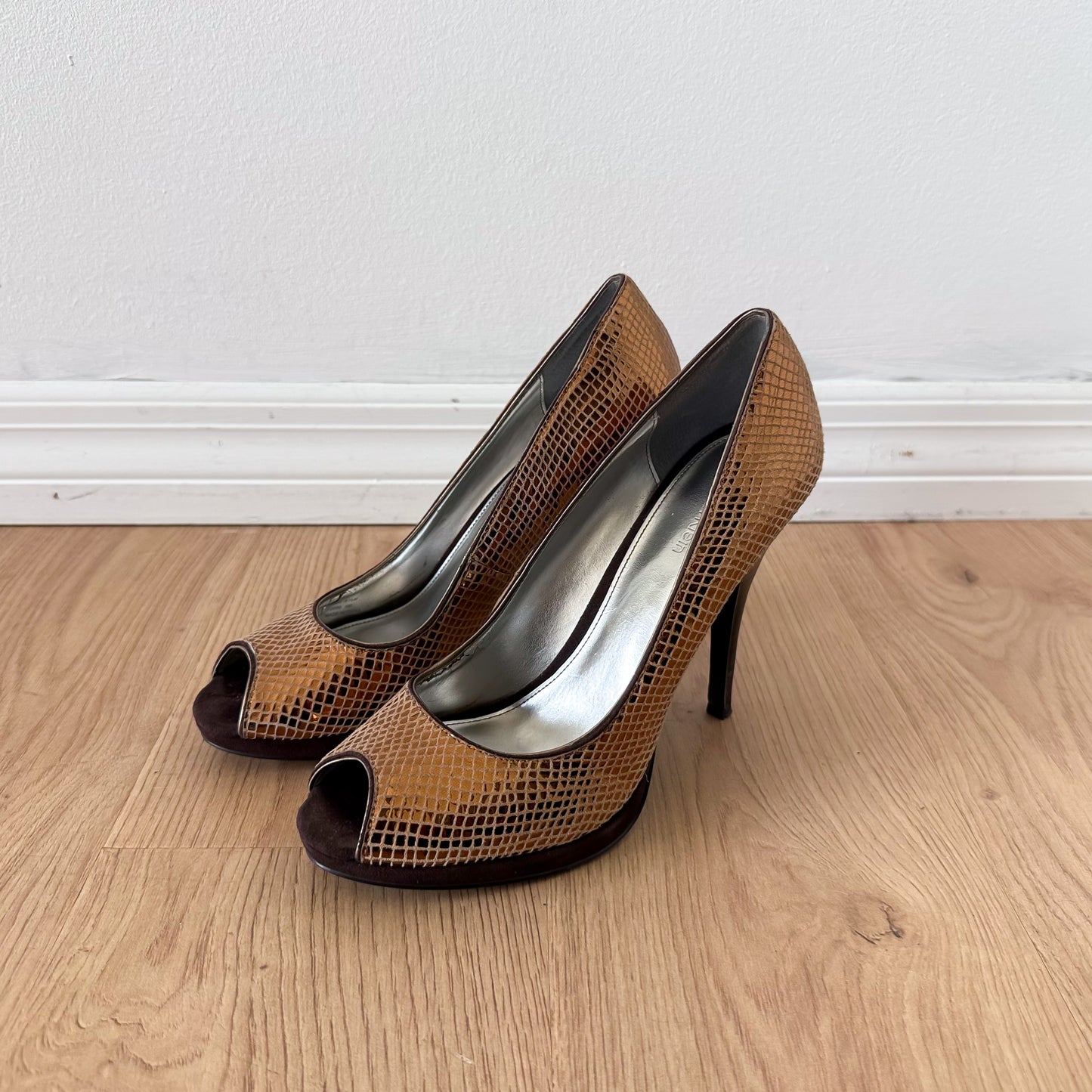 Y2K Calvin Klein Bronze Peep Toe Pumps / SZ 8.5