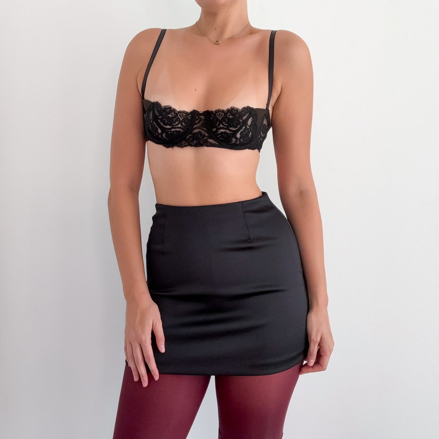 90's Black Shiny High Waist Mini Skirt / SZ 4