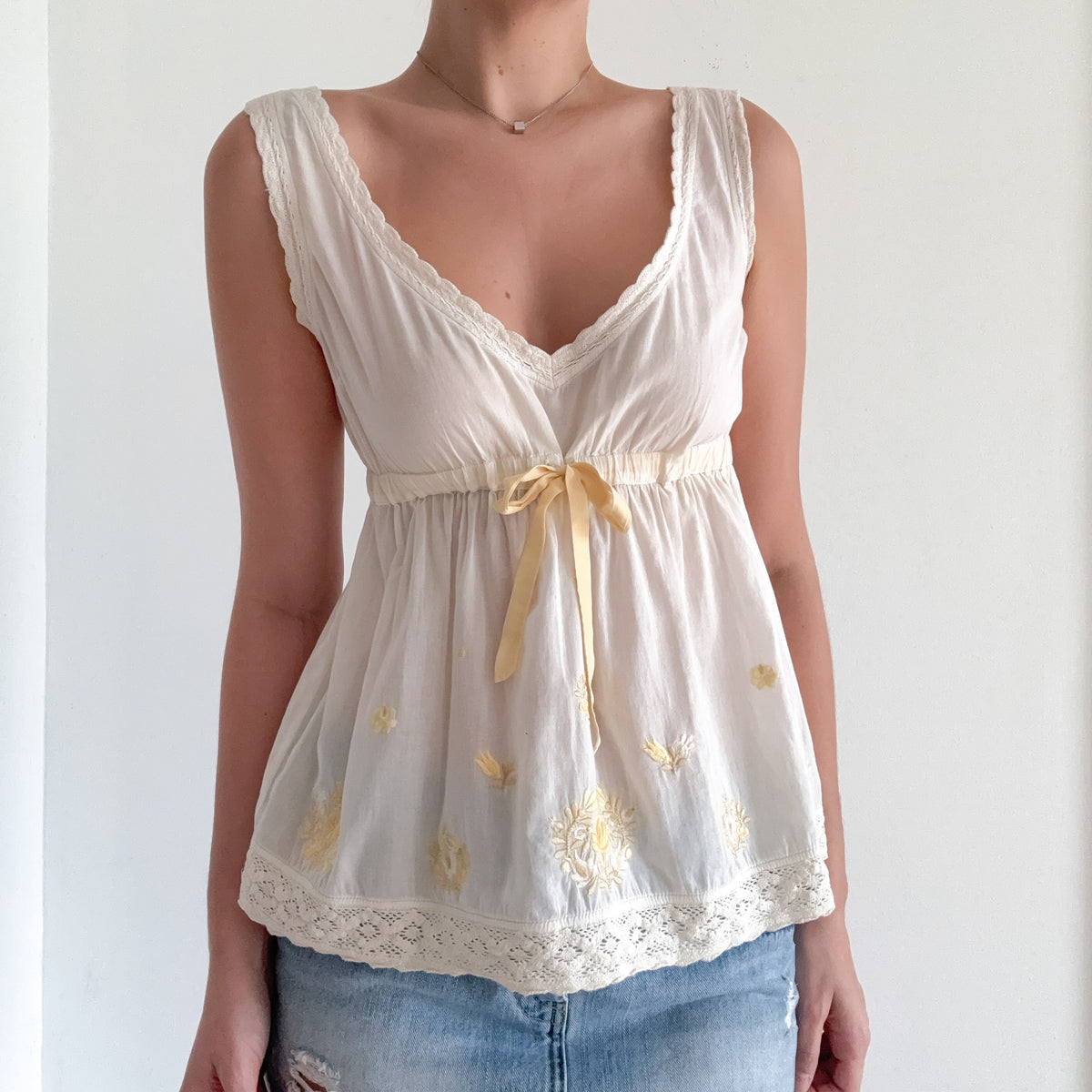Y2K Ivory & Yellow Cotton Embroidered Top / SZ S