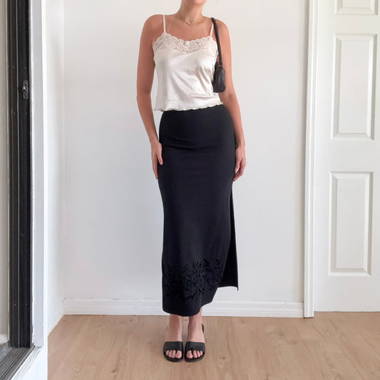 90's Black Velvet Floral Maxi Skirt / SZ S-M