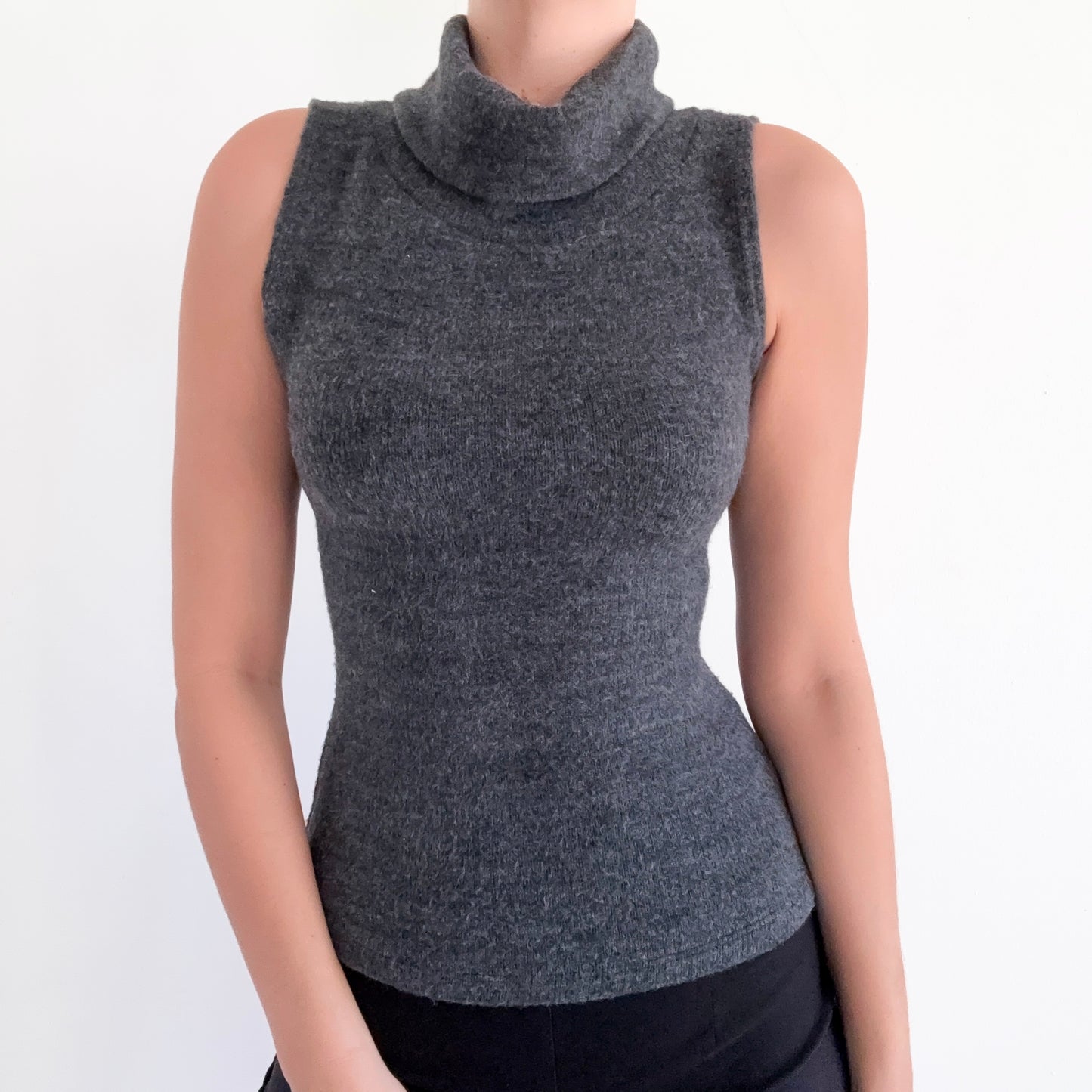 Y2K Dark Grey Knit Sleeveless Turtleneck / SZ S-M