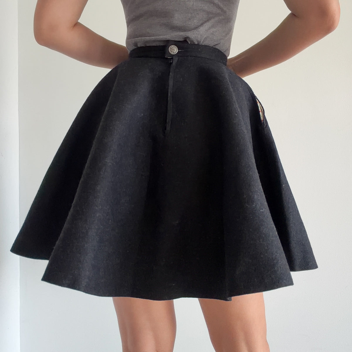 70's Dark Grey Wool Circle Skirt / SZ 0