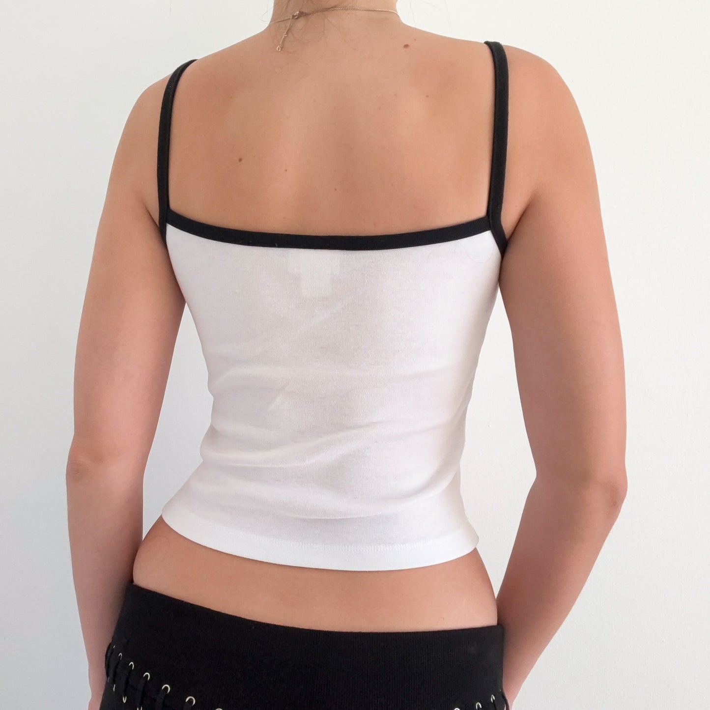 Y2K White & Black "Kisses" Graphic Tank / SZ S