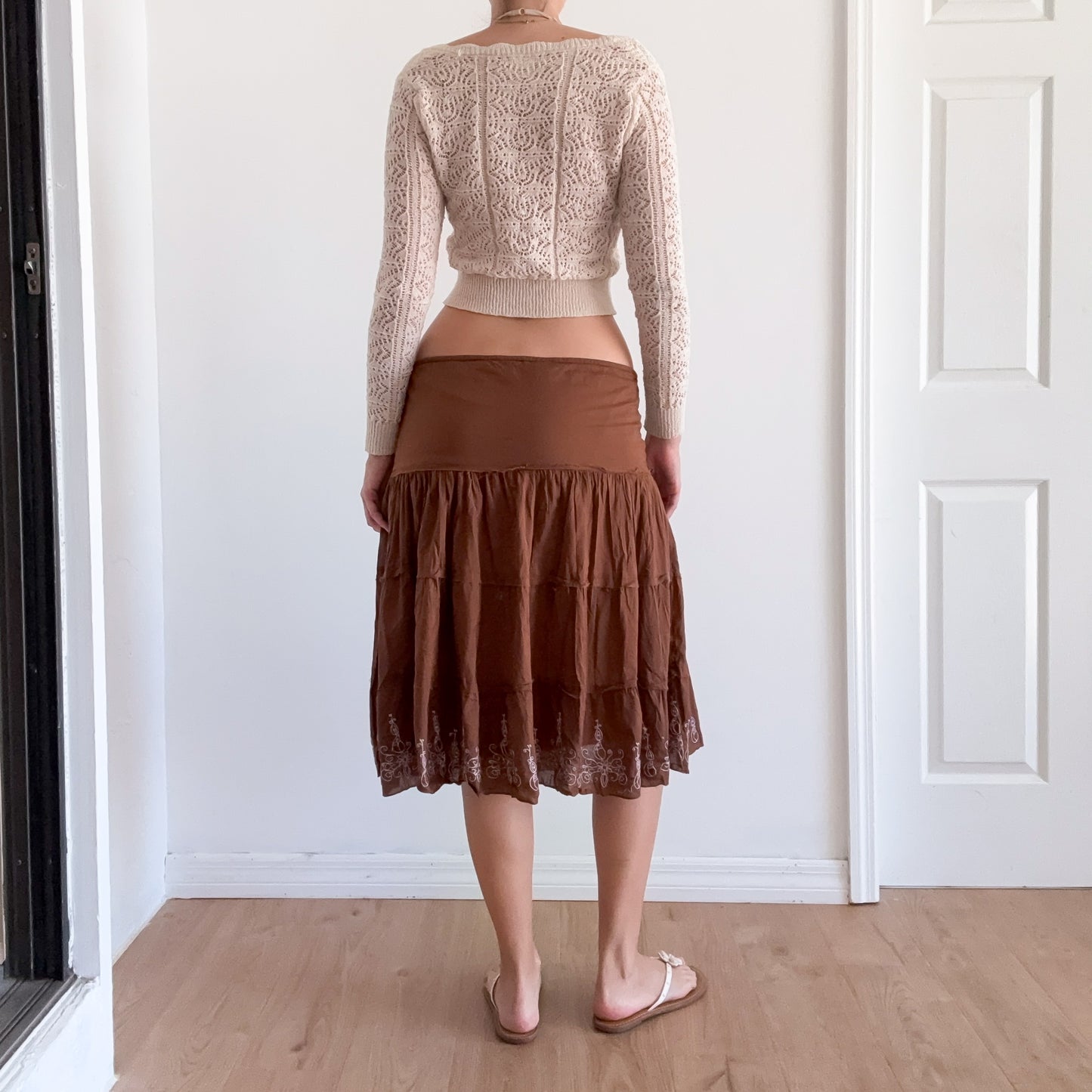 Y2K Light Brown Embroidered Midi Skirt / SZ L