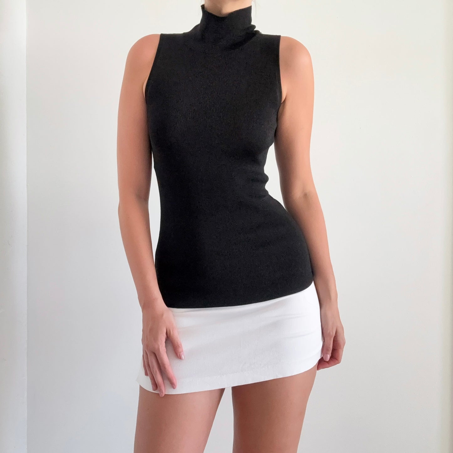 Y2K Black Knitted Sleeveless Turtleneck / SZ S-M