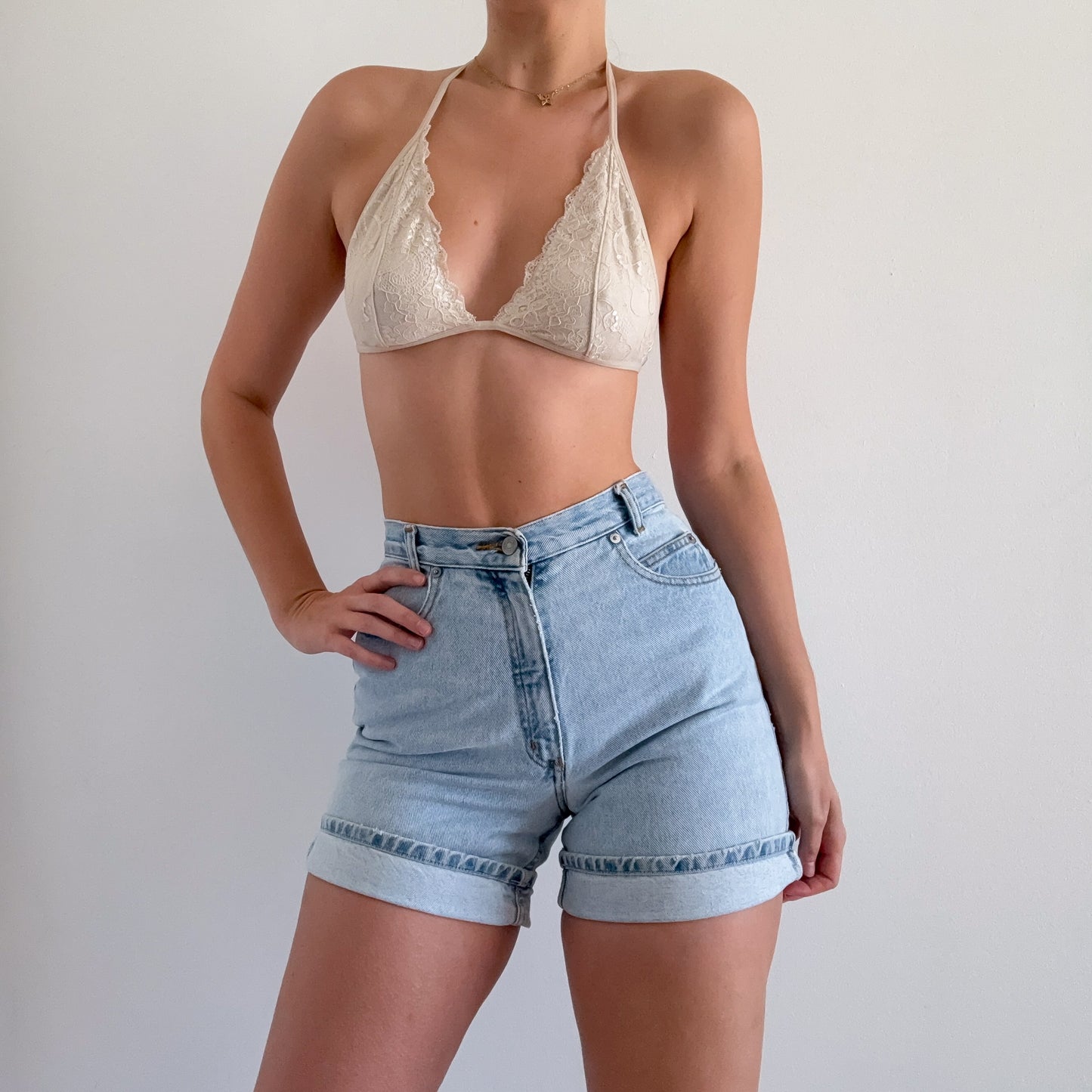 90's Light Wash Denim Shorts / SZ 4/6