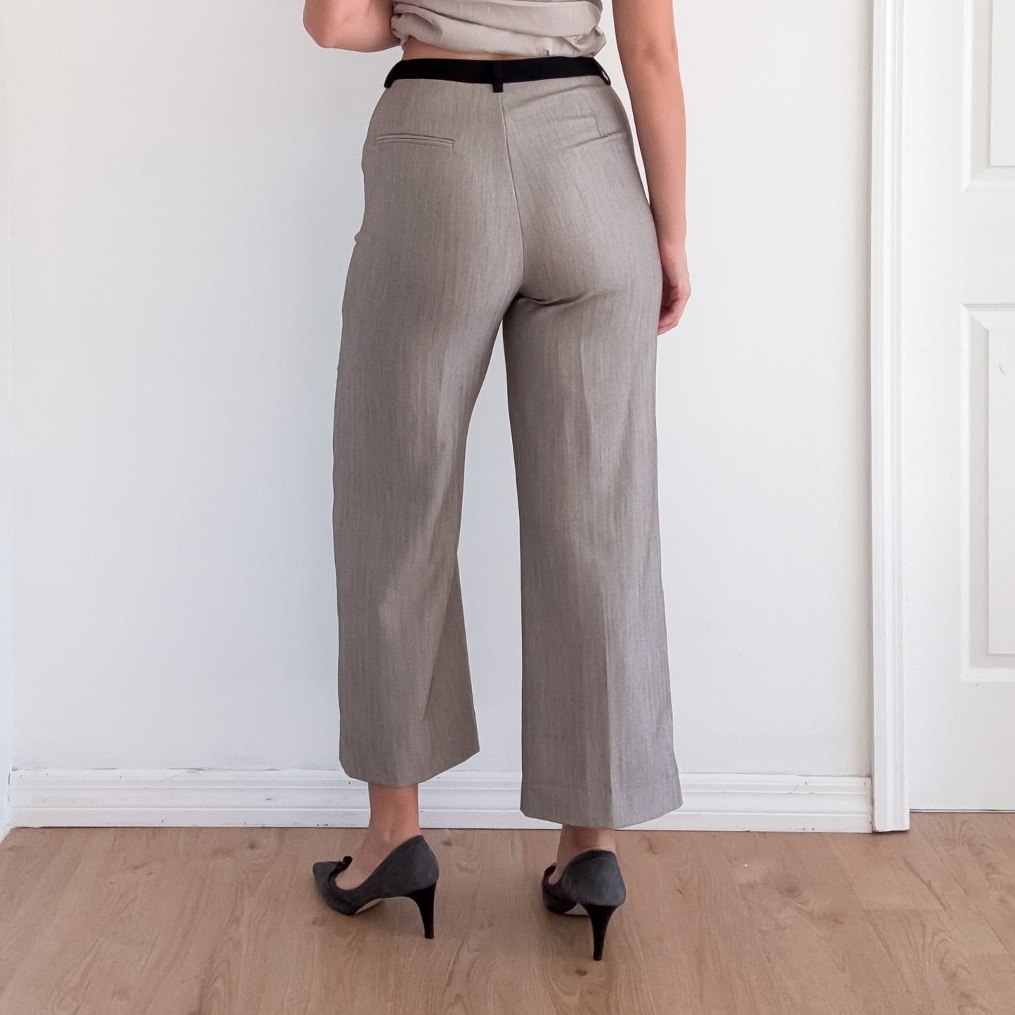 Contemporary Grey Herringbone Pant Suit / SZ M