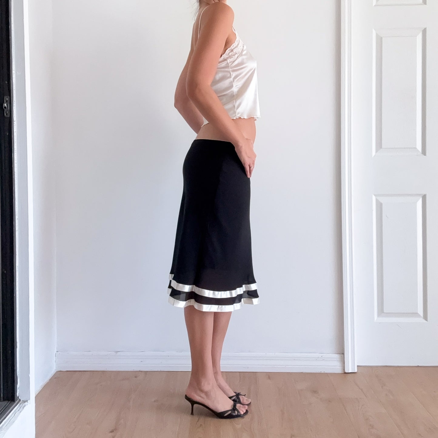 Y2K Black & Ivory Ribbon Hem Midi Skirt / SZ S-M